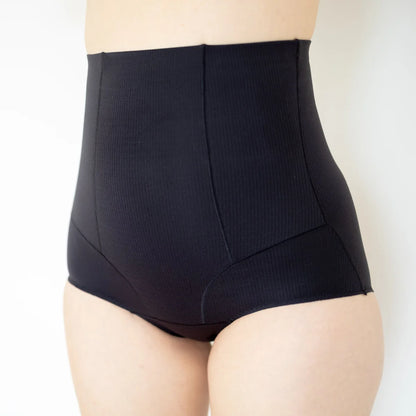 High-waisted black shapewear underwear from Emama High Waist at 3rd half price