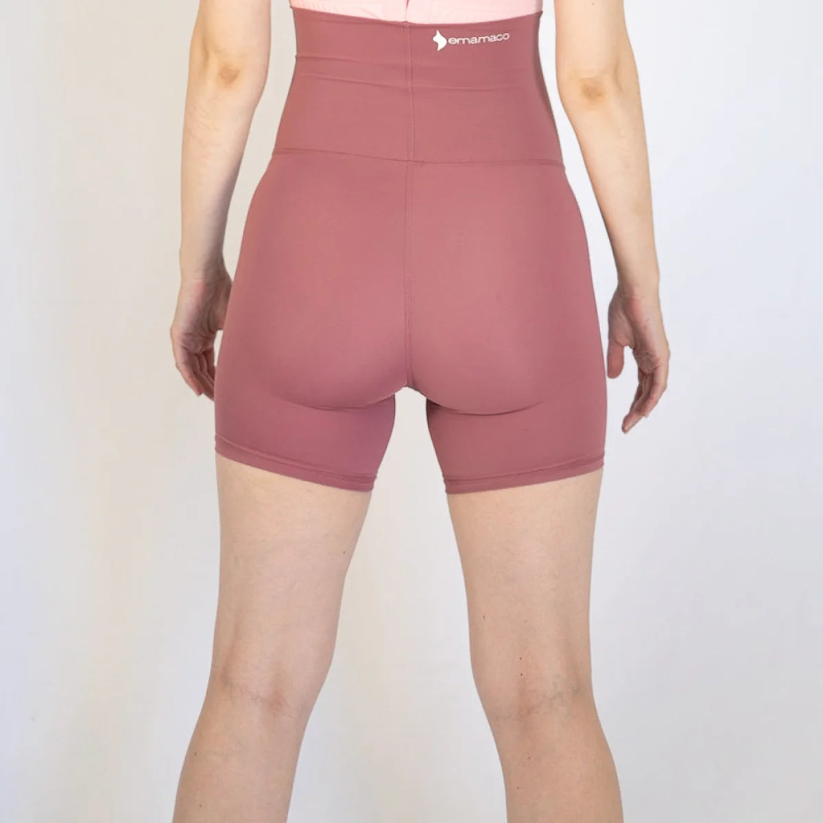 High-waisted dusty rose Emama Maternity Bike Shorts with pockets for comfort and support